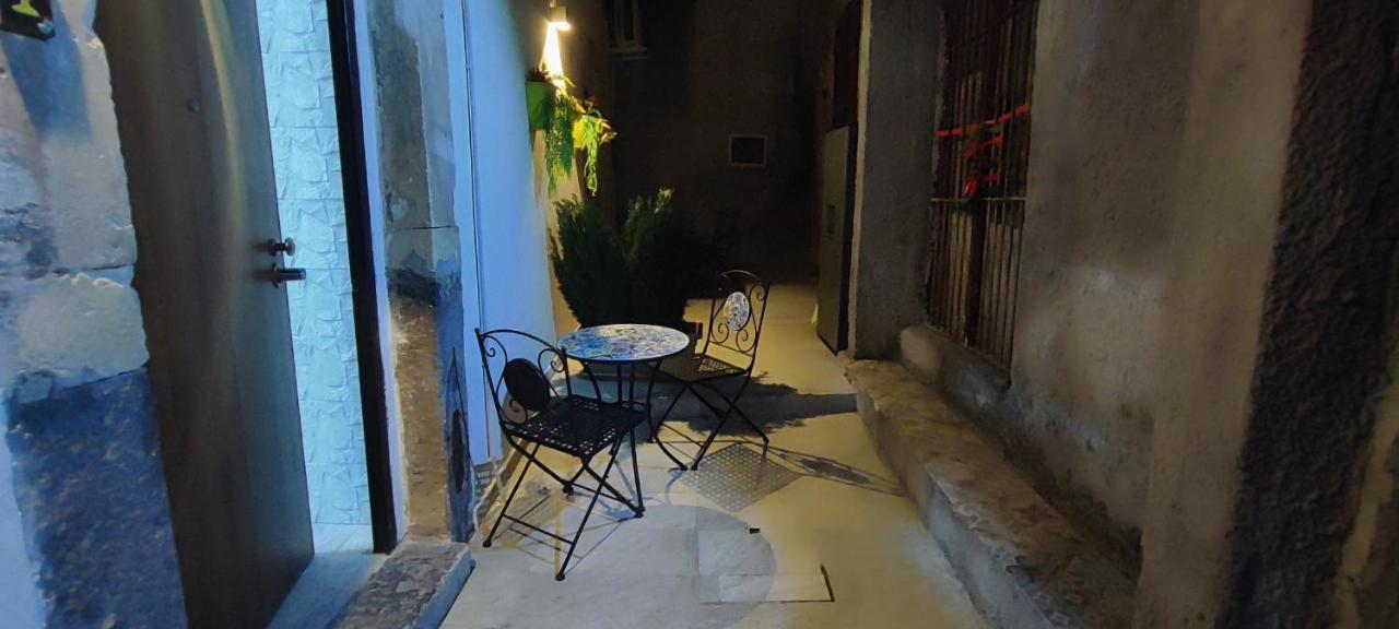Tapia'S Rooms Big CTA Exterior foto